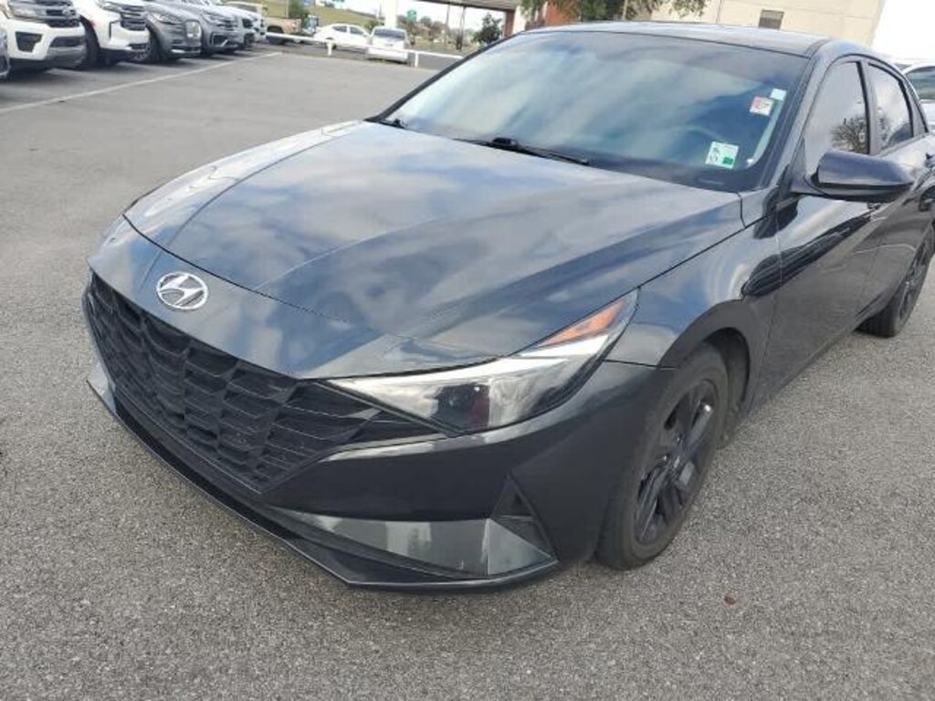 Used 2023 Hyundai Elantra SEL Sedan
