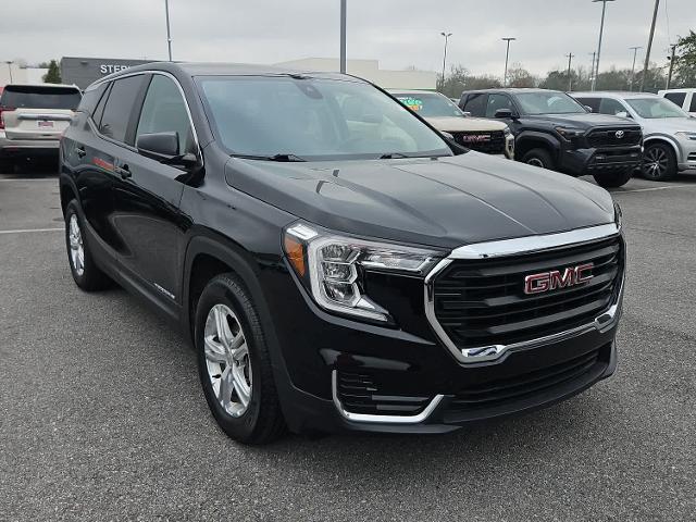 2023 GMC Terrain SLE's photo
