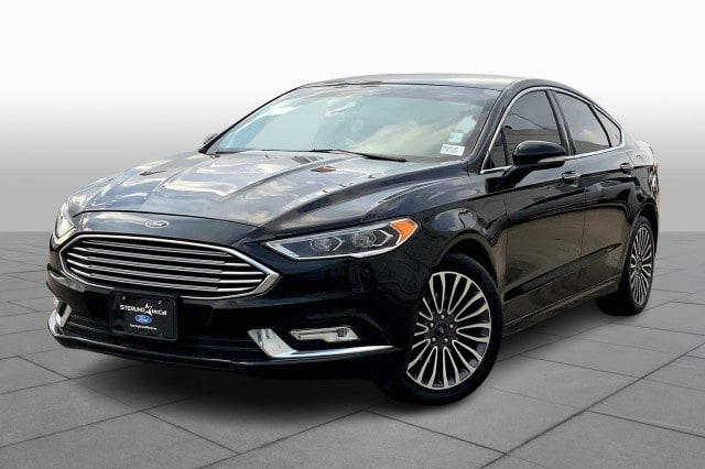 2017 Ford Fusion SE's photo