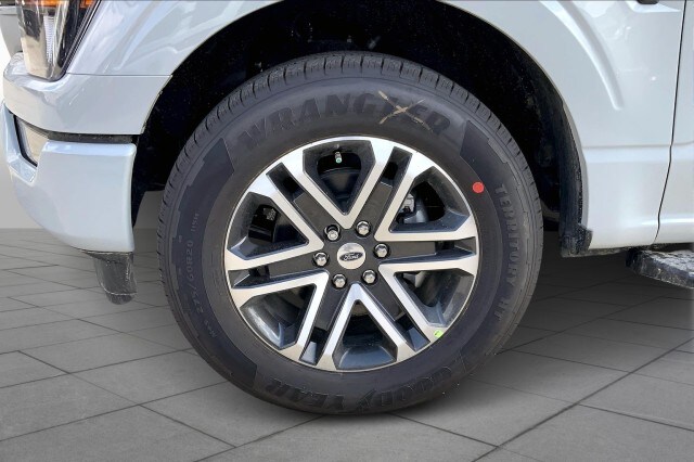2023 Ford F-150 XL - Photo 12