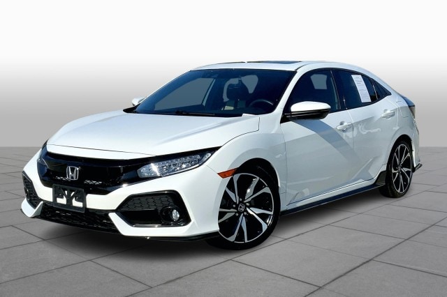 2017 Honda Civic Hatchback Sport Touring's photo