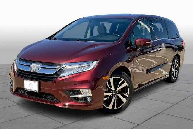 2018 Honda Odyssey Elite's photo