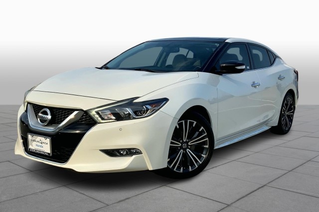 2016 Nissan Maxima SL's photo