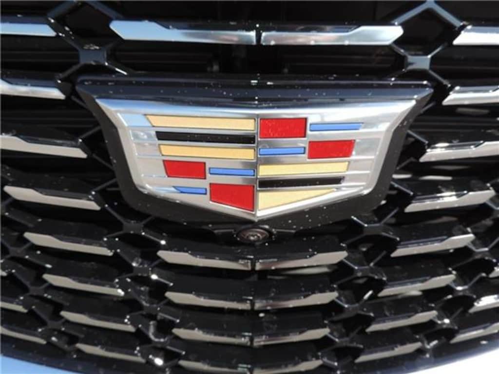 New 2022 CADILLAC XT4 Premium Luxury SUV