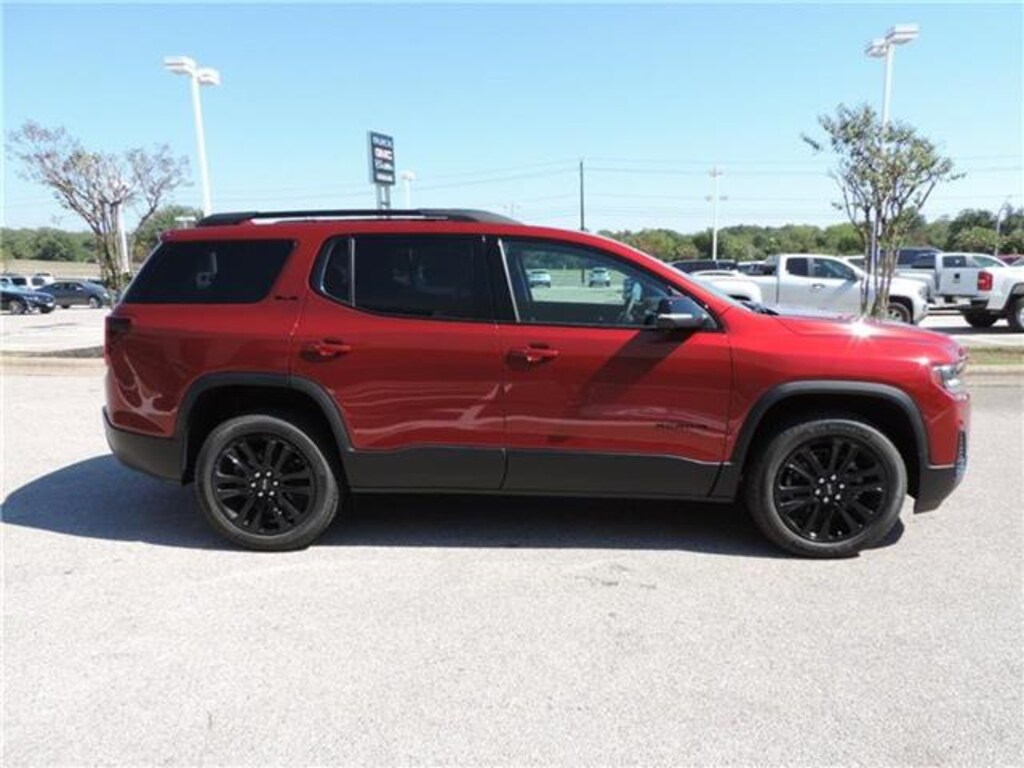 New 2023 GMC Acadia SLE SUV