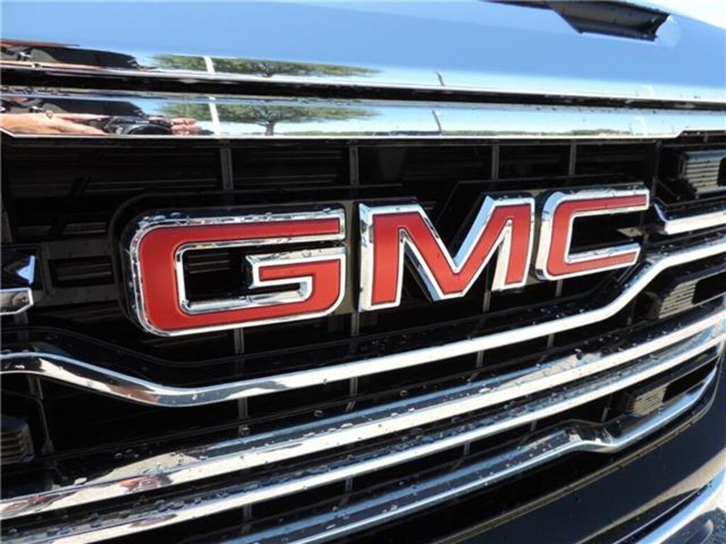 New 2022 GMC Sierra 1500 SLT Truck Crew Cab