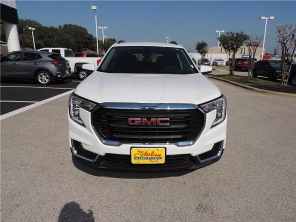 New 2022 GMC Terrain SLE SUV