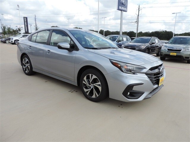 2025 Subaru Legacy Premium photo 3