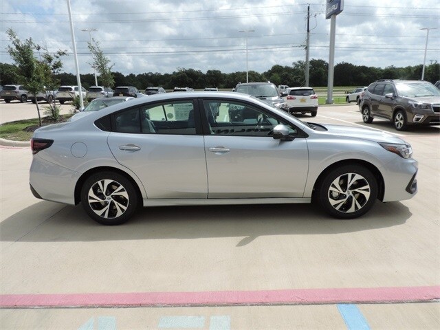 2025 Subaru Legacy Premium photo 4