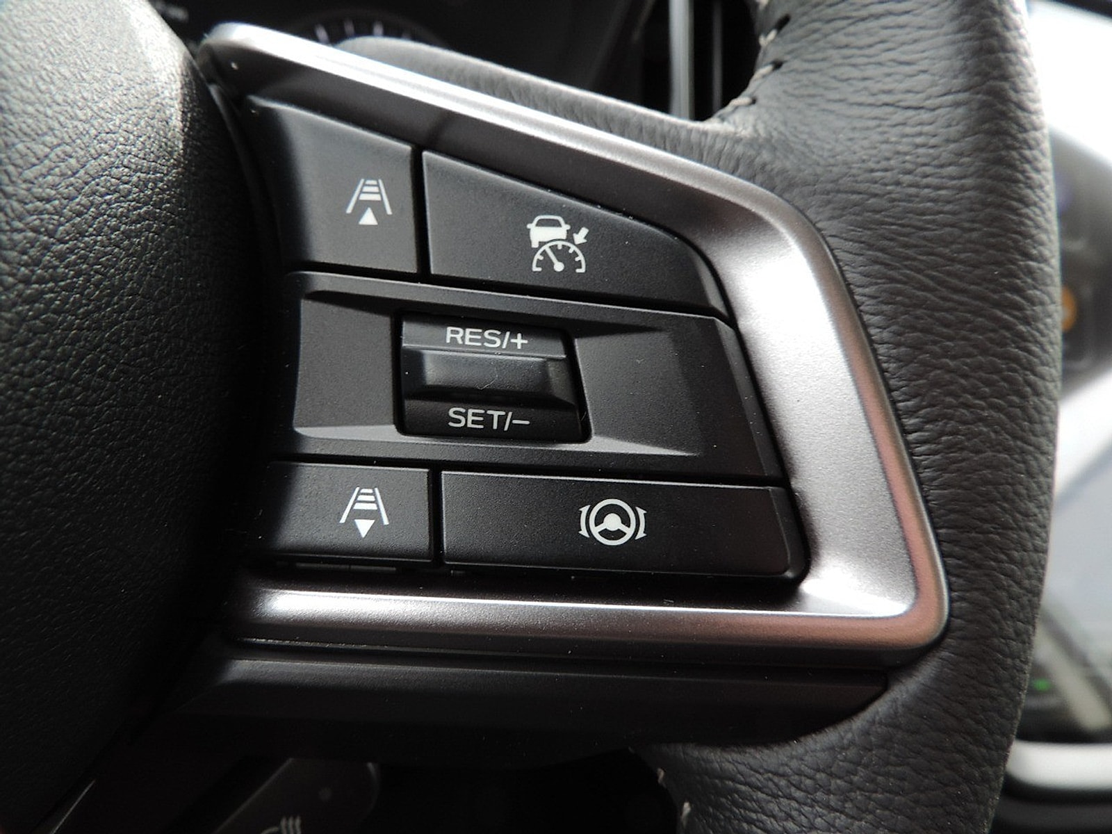 2026 Subaru Ascent Premium - Photo 23