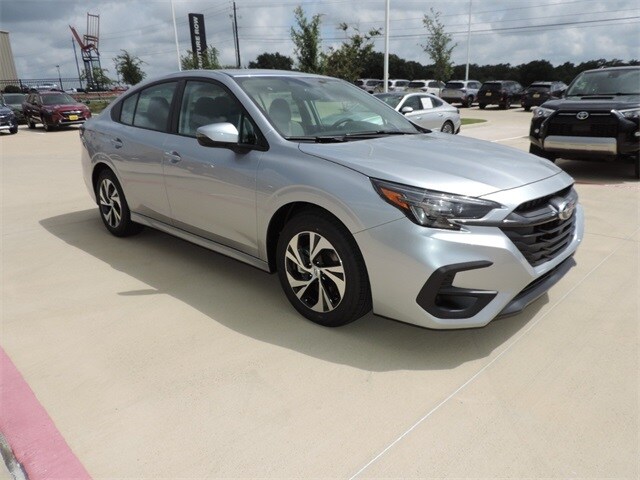 2025 Subaru Legacy Premium photo 3