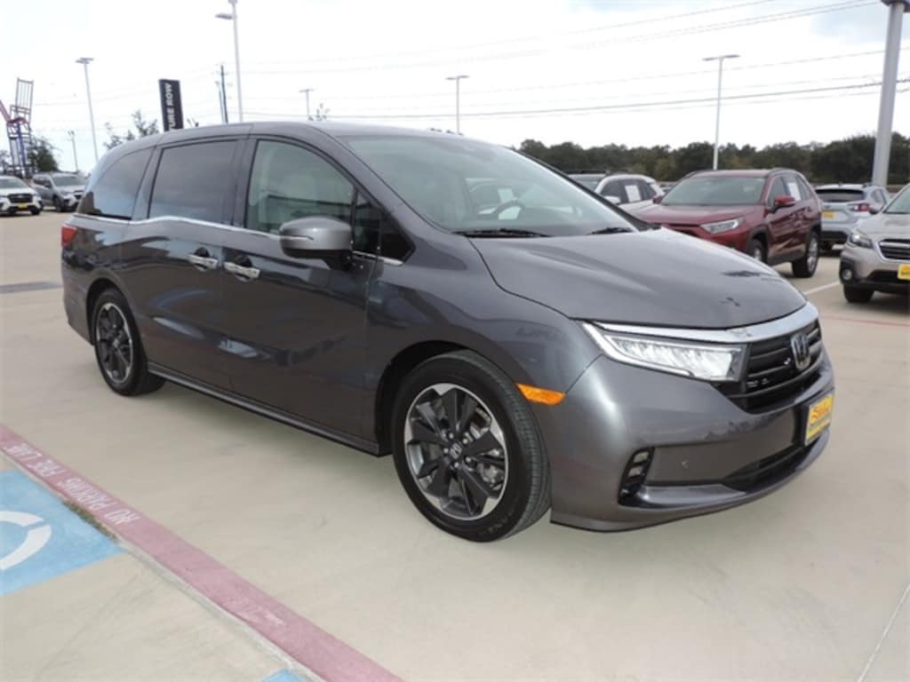 Used 2024 Honda Odyssey Elite Van