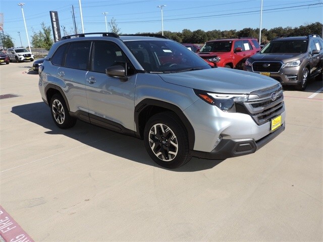 2025 Subaru Forester Premium photo 2