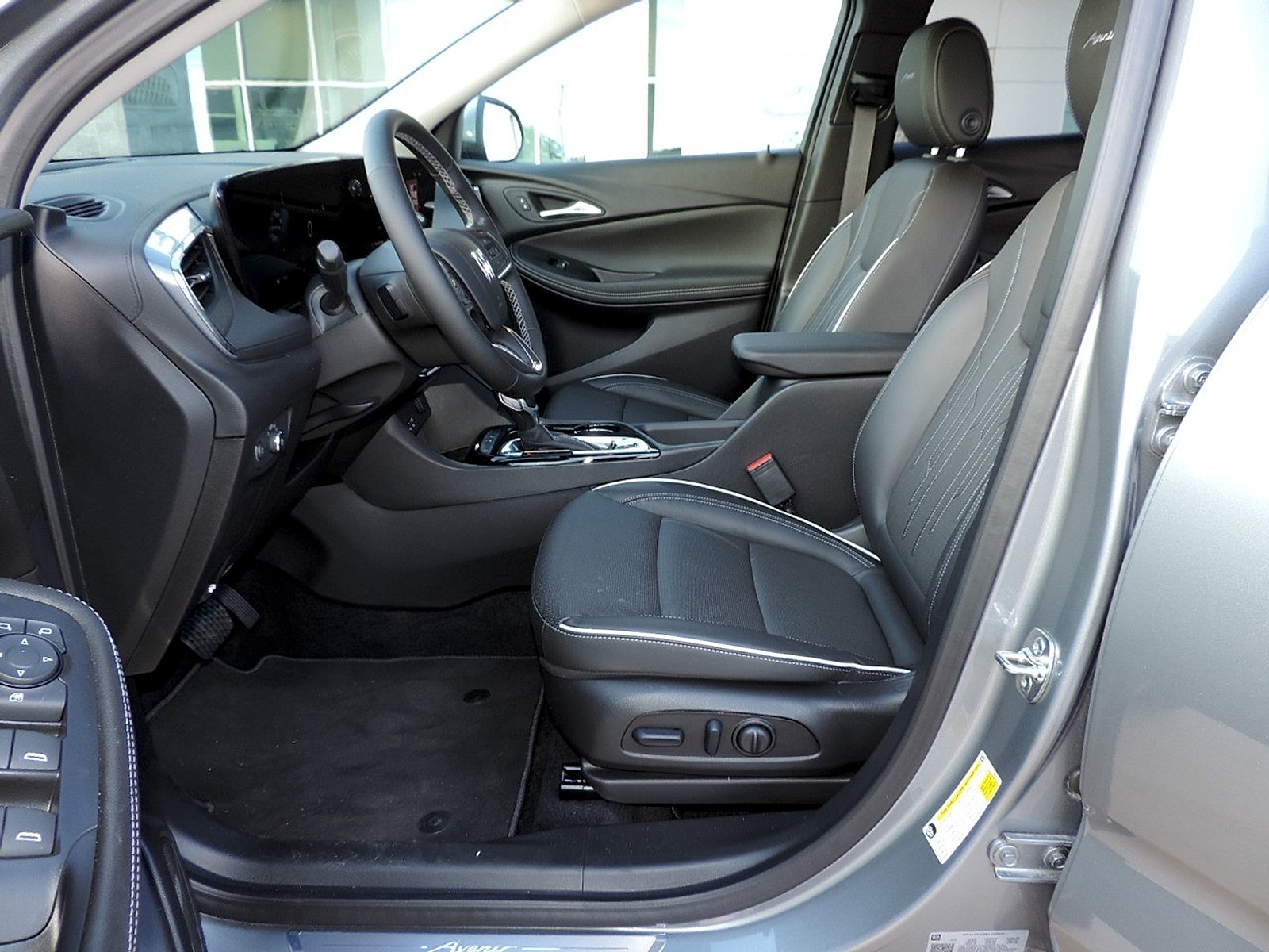 2026 Buick Encore GX Avenir - Photo 16