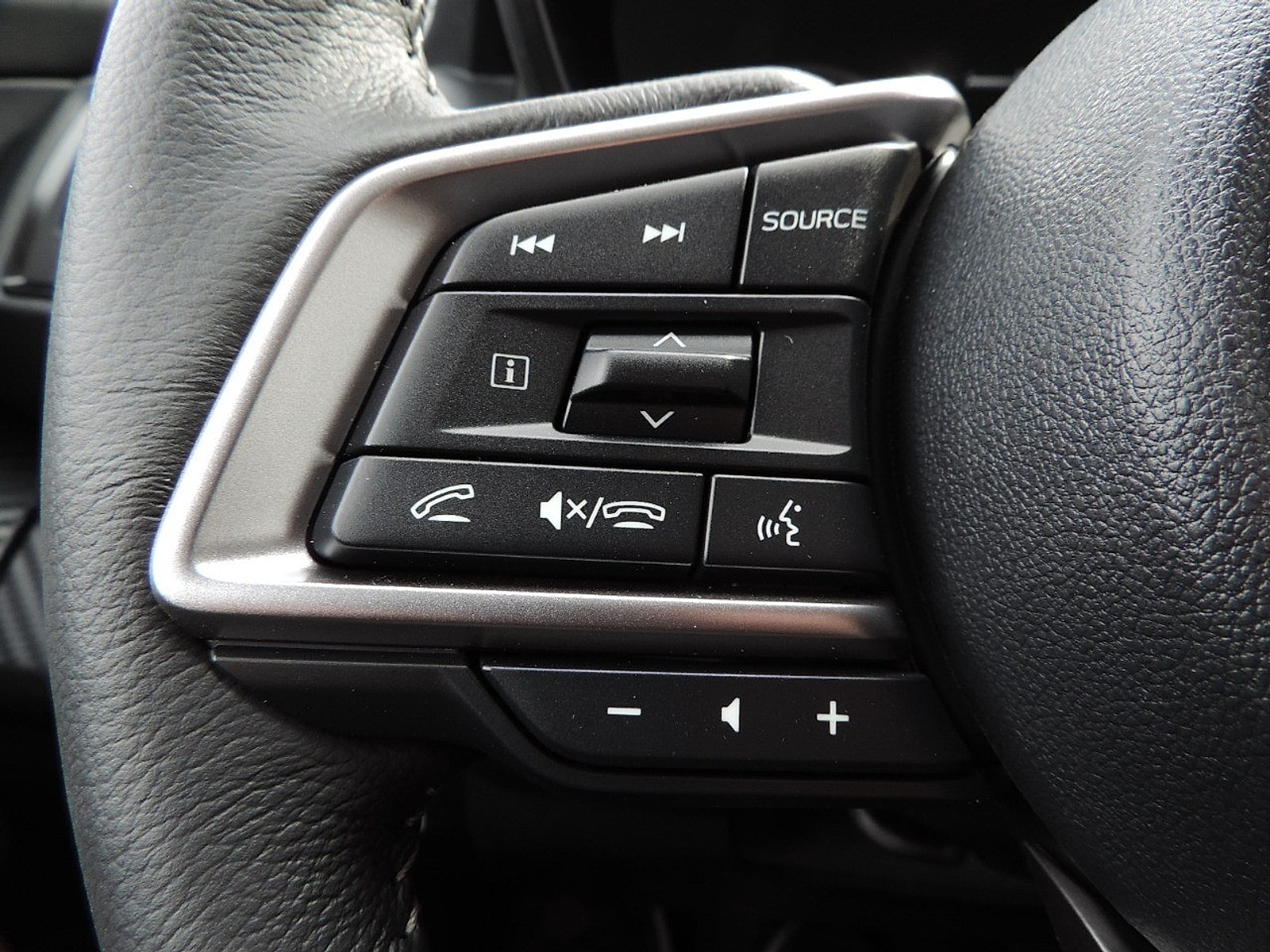 2026 Subaru Ascent Premium - Photo 22