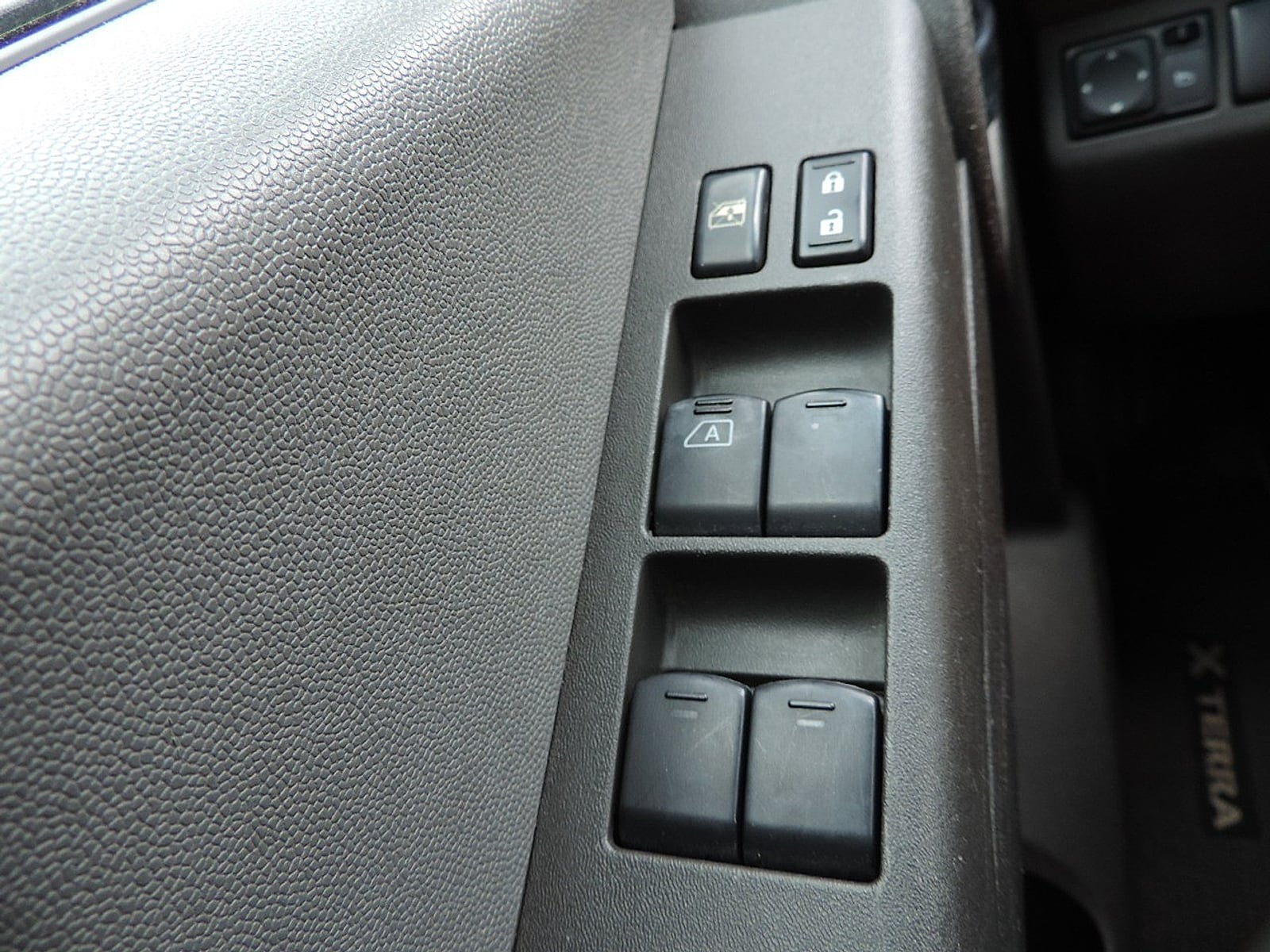 2015 Nissan Xterra S - Photo 22
