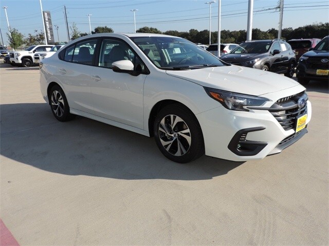 2025 Subaru Legacy Premium photo 2