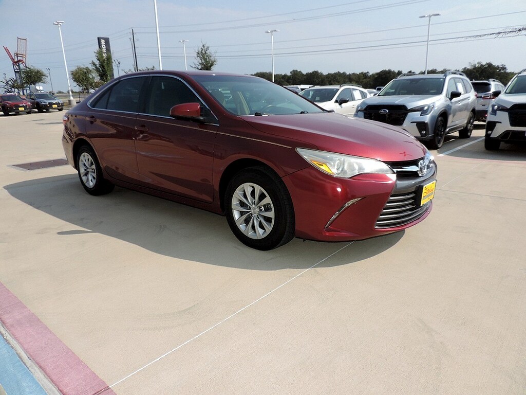 Used 2017 Toyota Camry LE Sedan