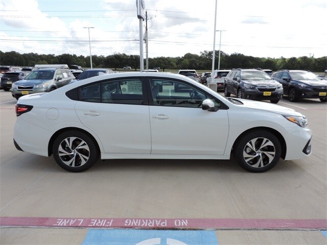 2025 Subaru Legacy Premium photo 4