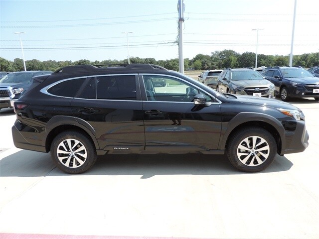 2025 Subaru Outback Premium photo 4