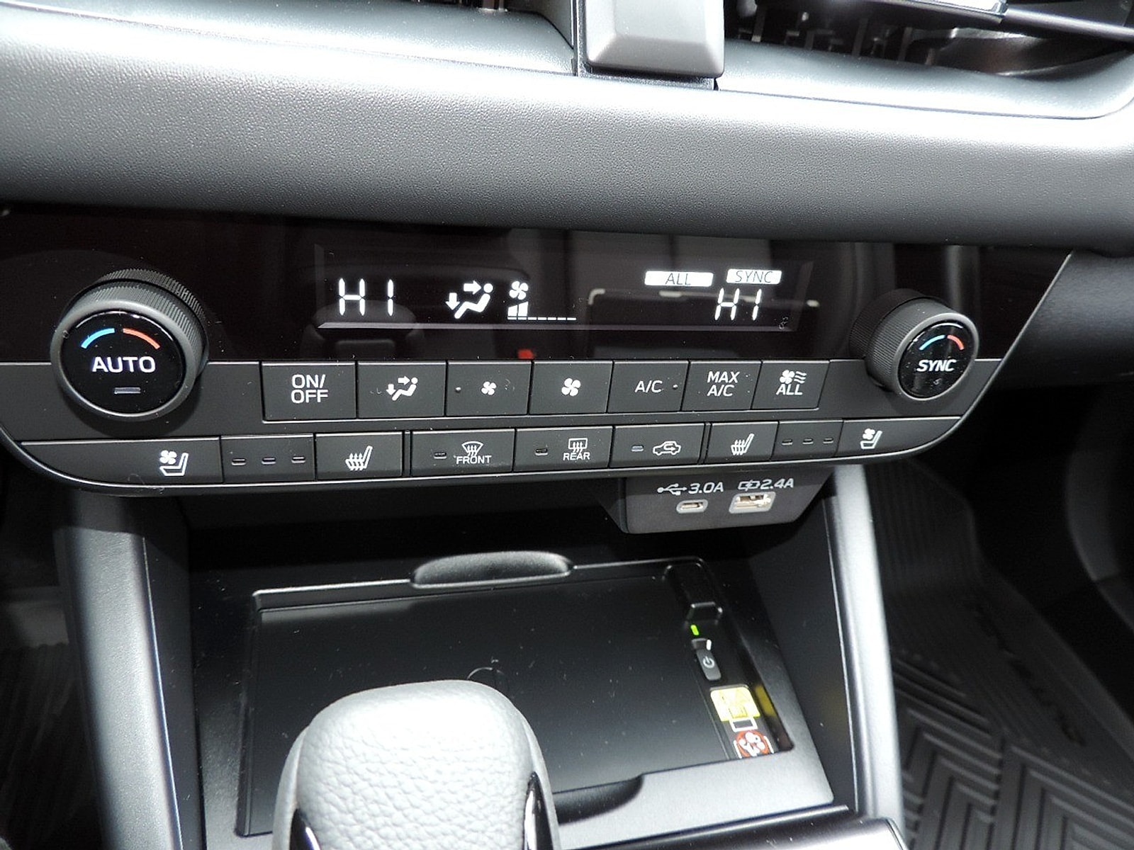 2026 Subaru Outback Touring - Photo 19
