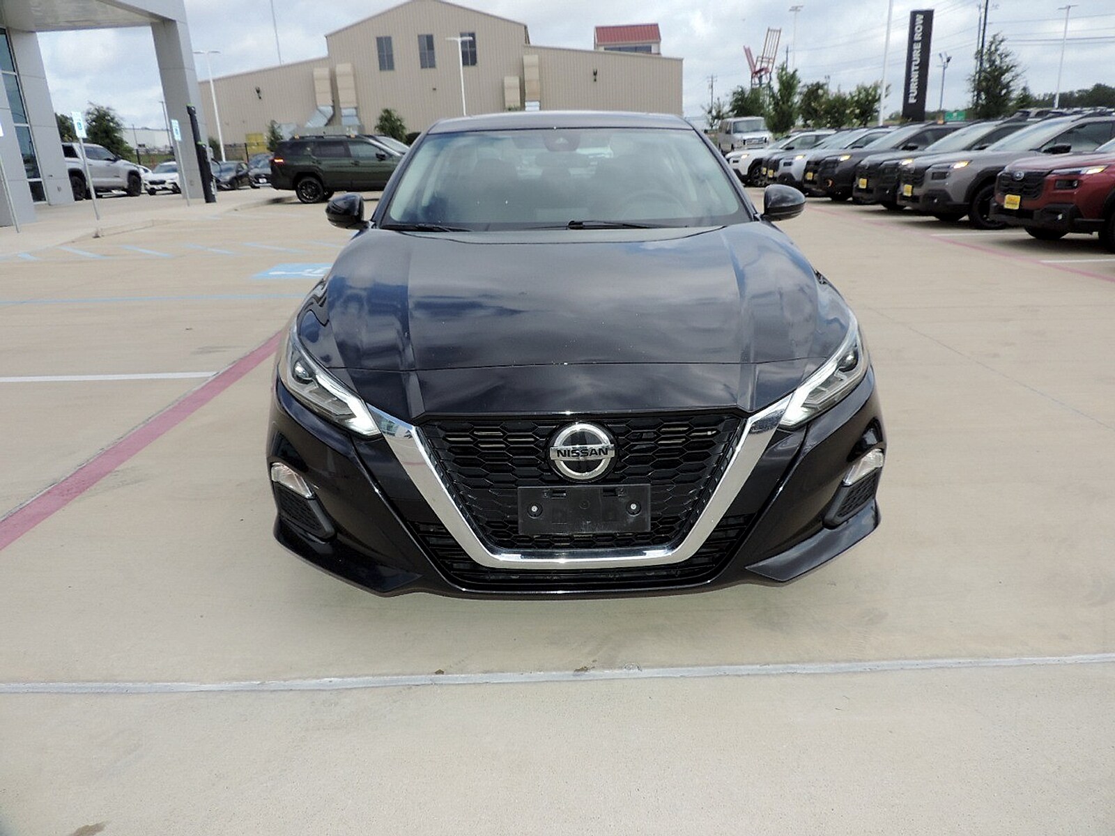 Used 2022 Nissan Altima SV with VIN 1N4BL4DV9NN352023 for sale in Bryan, TX