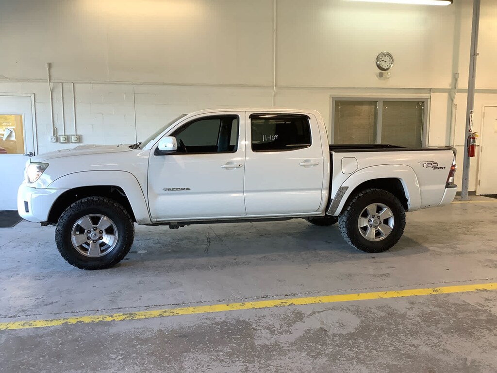 Used 2013 Toyota Tacoma 4x4 V6 Automatic Truck Double Cab