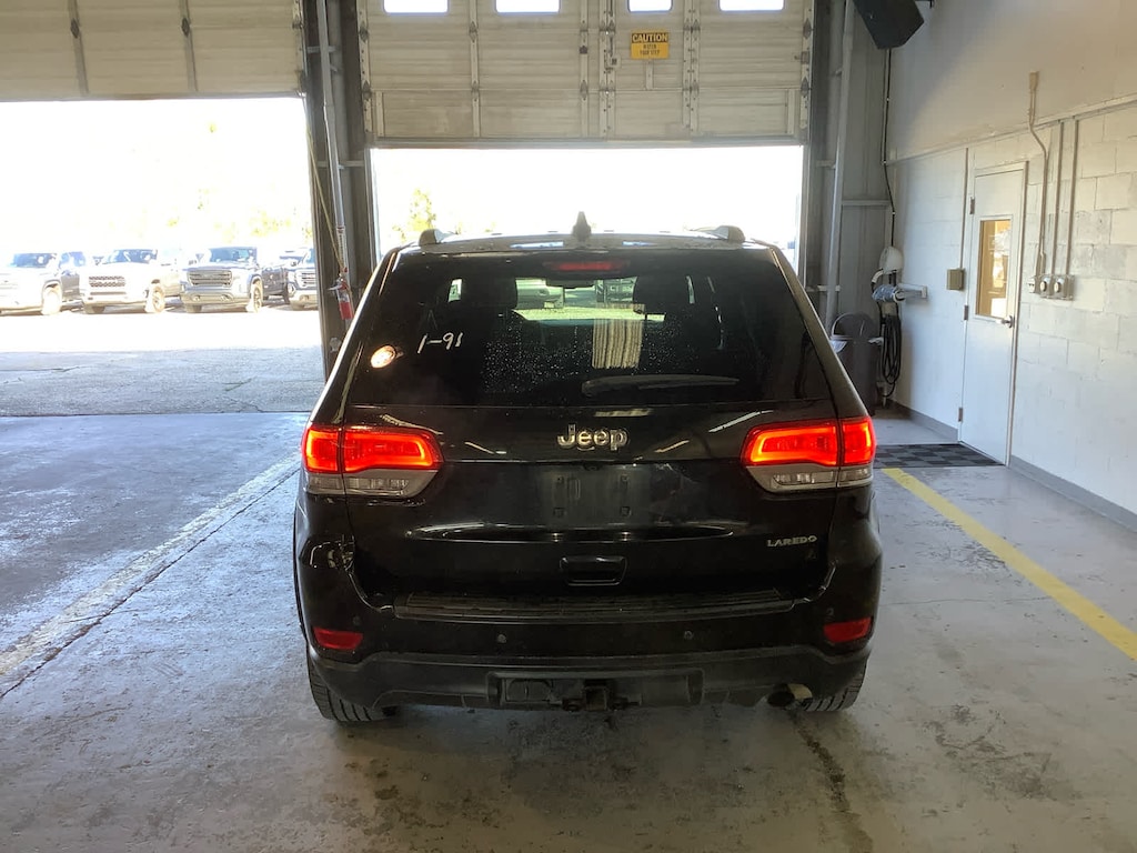 Used 2016 Jeep Grand Cherokee Laredo RWD SUV