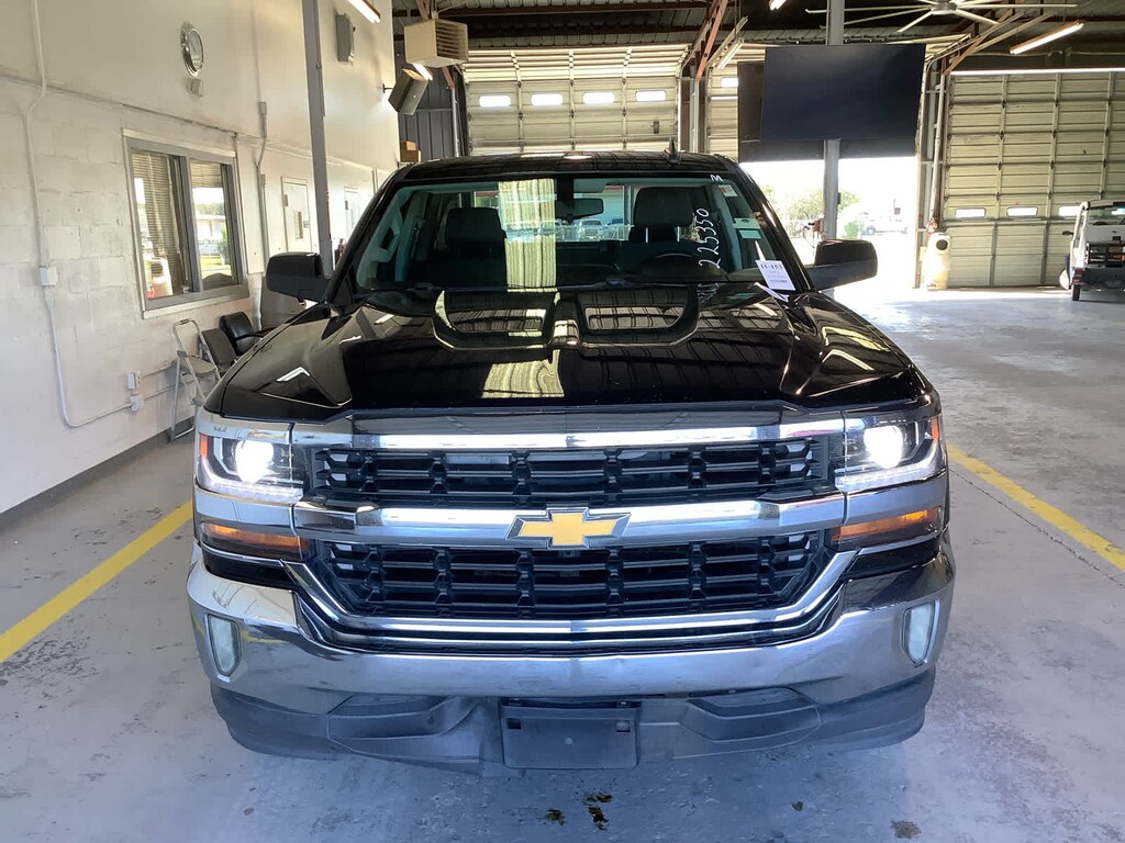 Used 2017 Chevrolet Silverado 1500 LT w/1LT Truck Double Cab