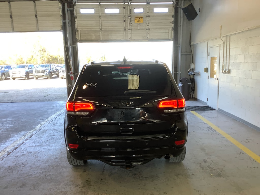 Used 2017 Jeep Grand Cherokee Laredo RWD SUV