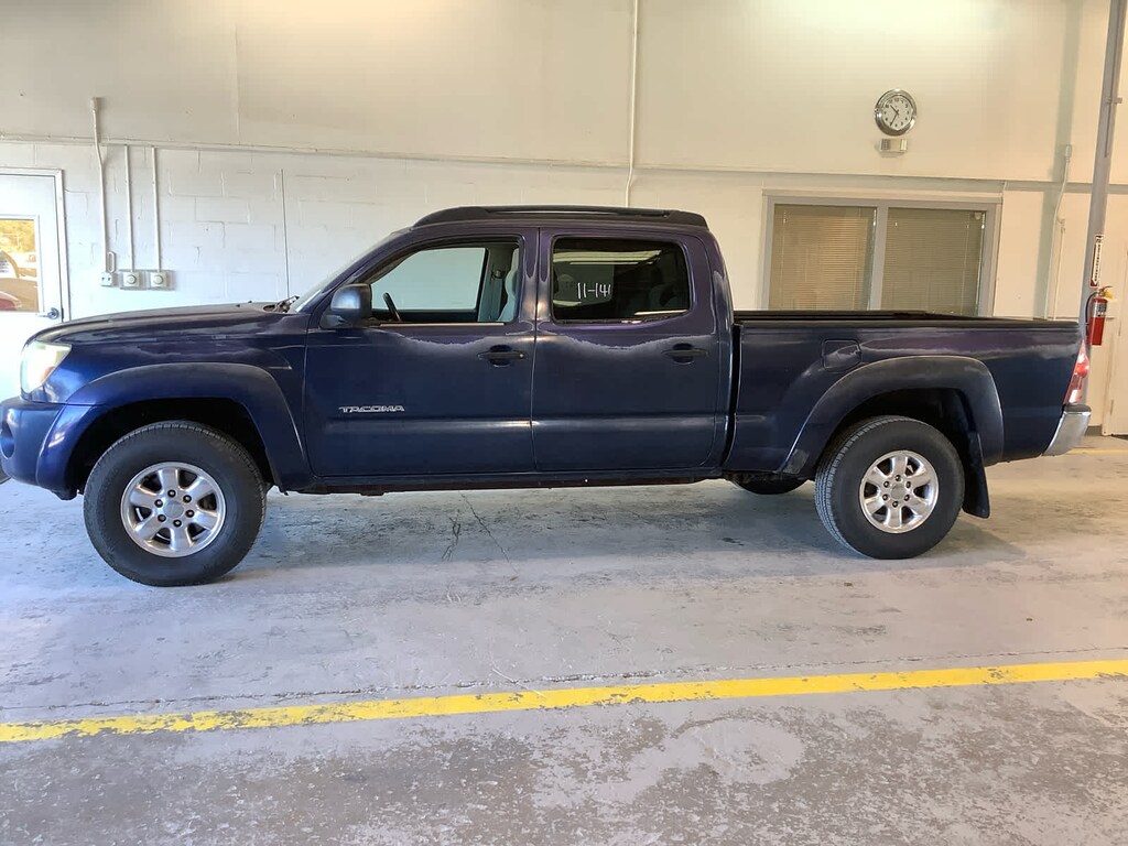 Used 2005 Toyota Tacoma PreRunner V6 Truck Double-Cab