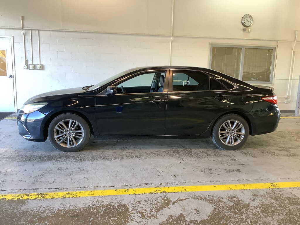 Used 2015 Toyota Camry XLE Sedan
