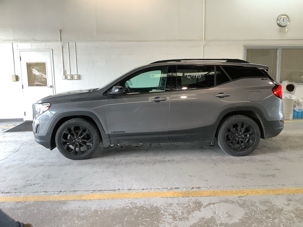 Used 2021 GMC Terrain SLE SUV