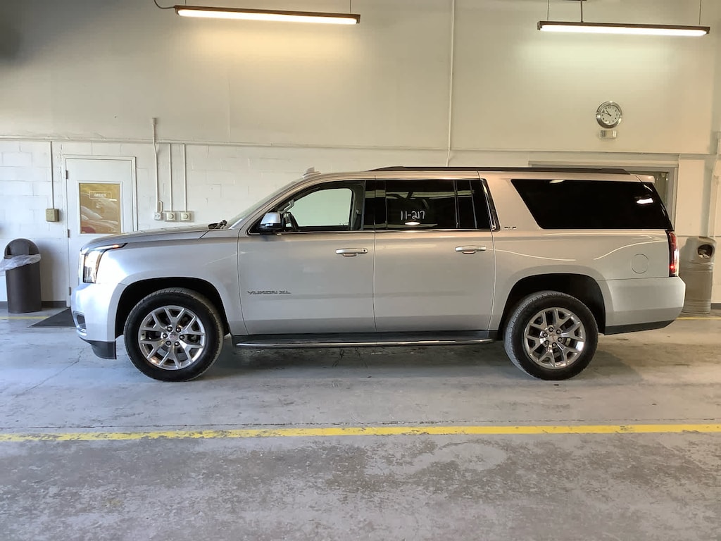 Used 2017 GMC Yukon XL SLE SUV