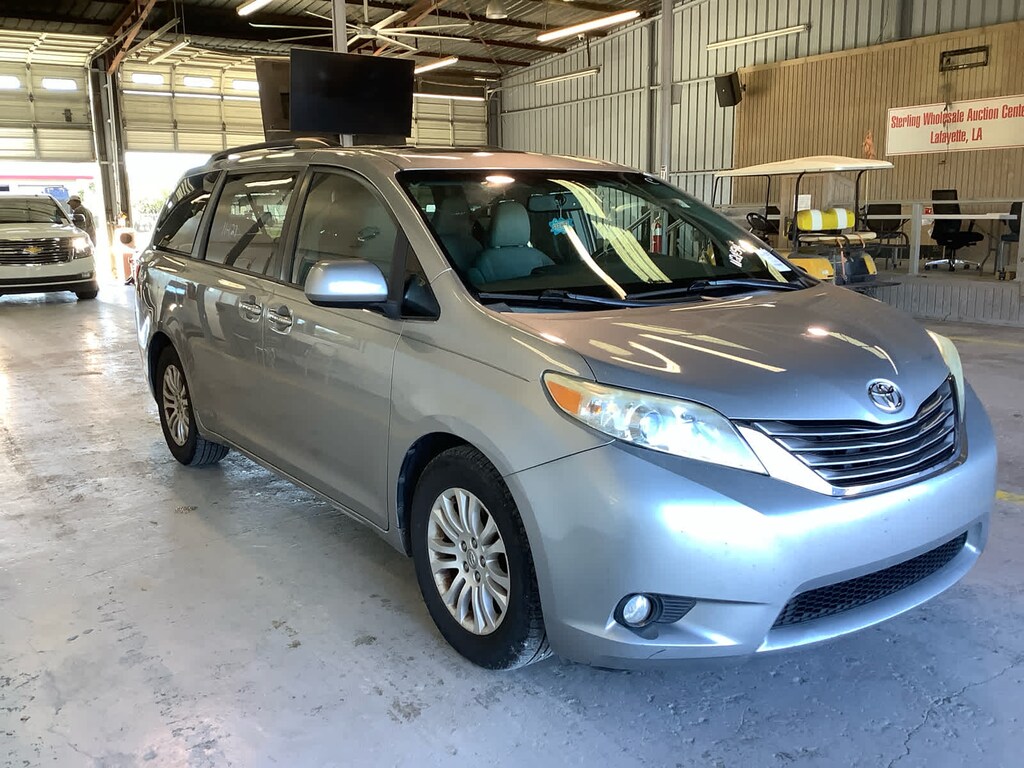 Used 2015 Toyota Sienna XLE Van
