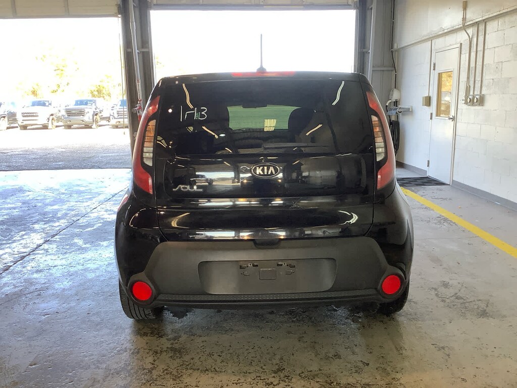 Used 2016 Kia Soul Base FWD Hatchback