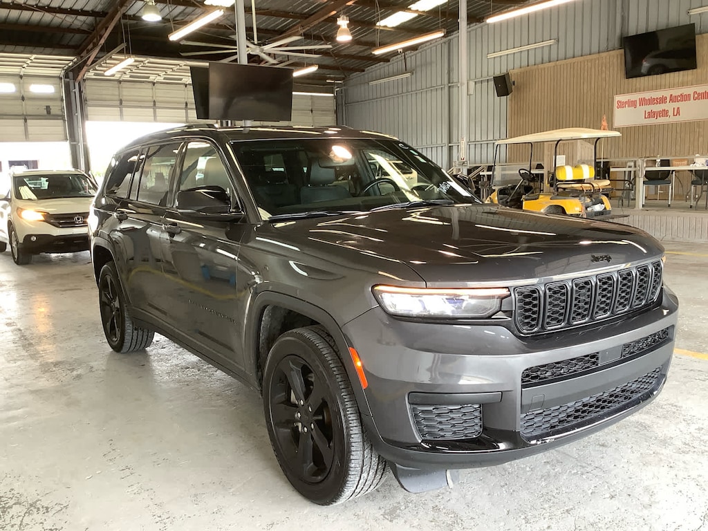 Used 2021 Jeep Grand Cherokee L Laredo SUV