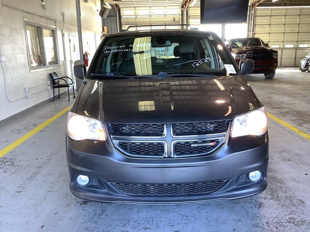 Used 2019 Dodge Grand Caravan SXT Van Passenger Van