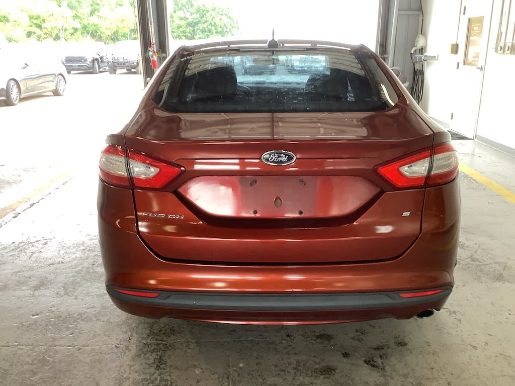 Used 2014 Ford Fusion SE Sedan