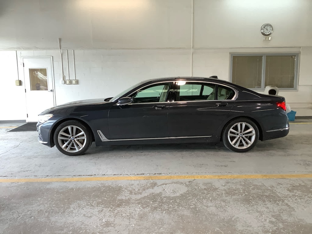 Used 2016 BMW 750i xDrive Sedan