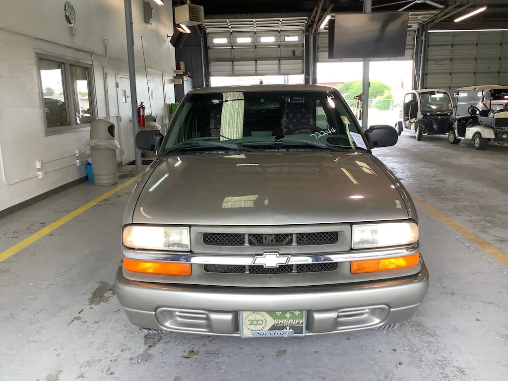 Used 2001 Chevrolet S-10 Truck Regular Cab