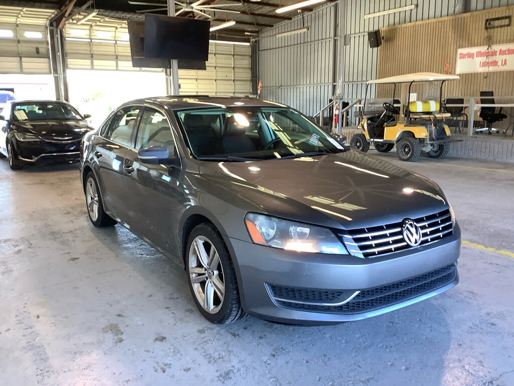 Used 2014 Volkswagen Passat 2.0L TDI SE w/Sunroof Sedan