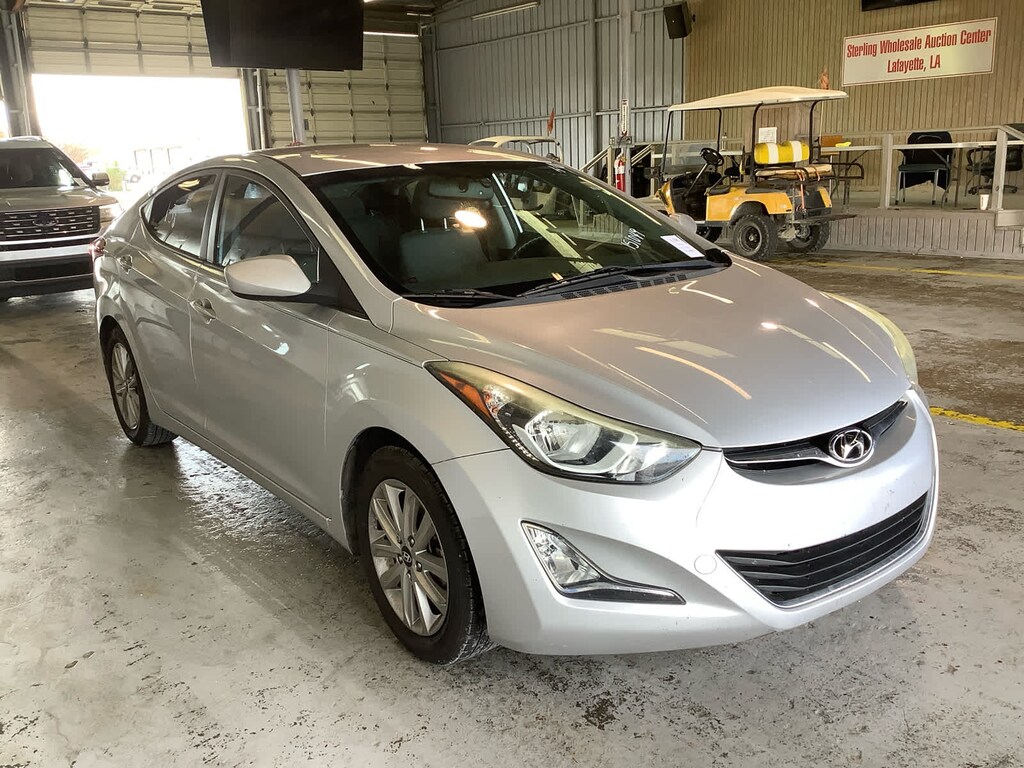 Used 2016 Hyundai Elantra SE Sedan
