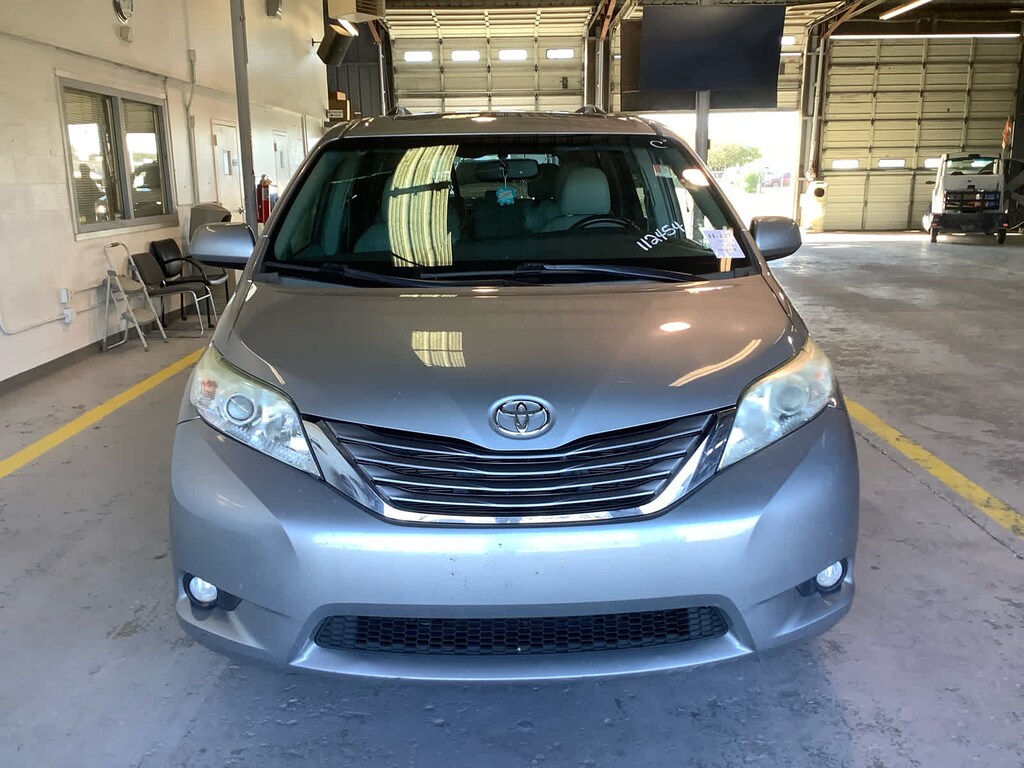 Used 2015 Toyota Sienna XLE Van