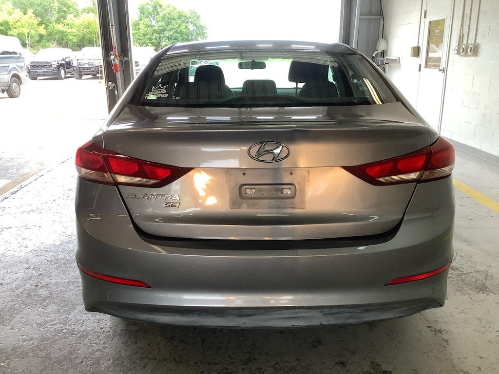 Used 2018 Hyundai Elantra SE Sedan