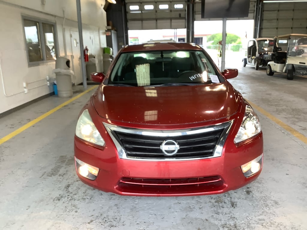 Used 2015 Nissan Altima 2.5 SV Sedan