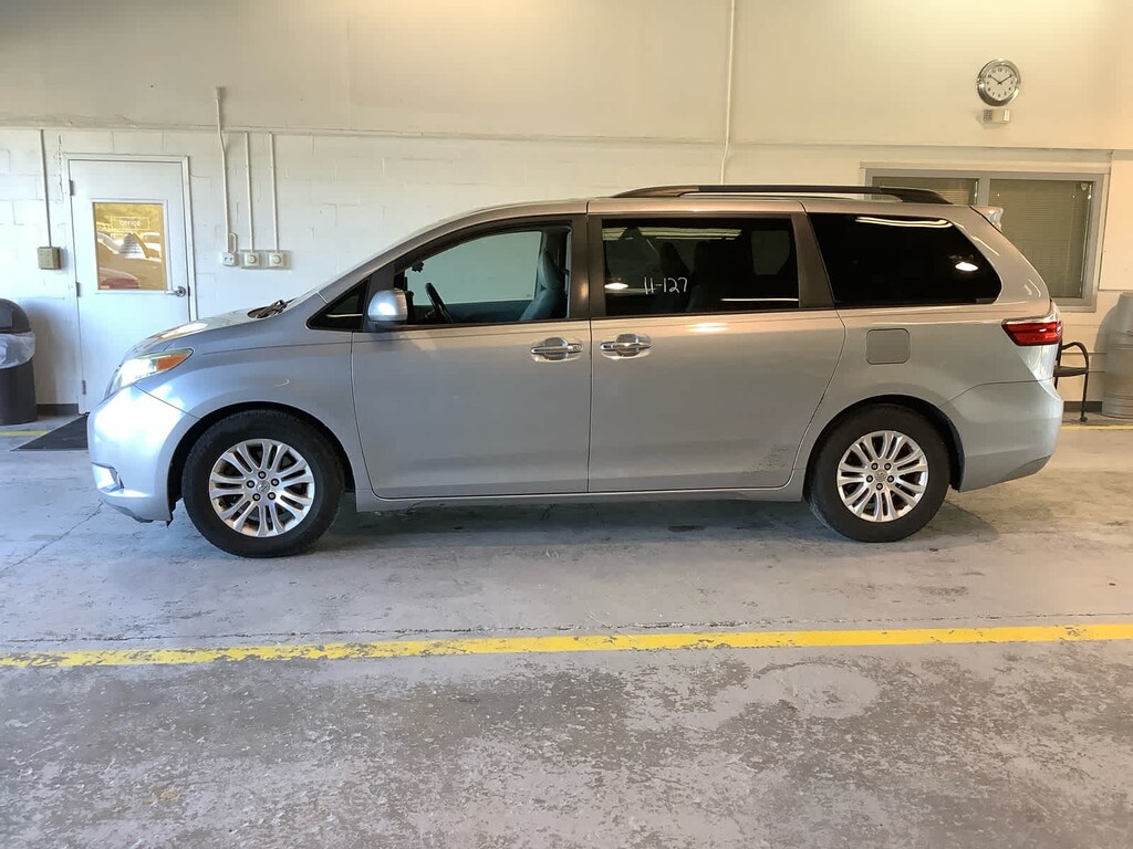 Used 2015 Toyota Sienna XLE Van