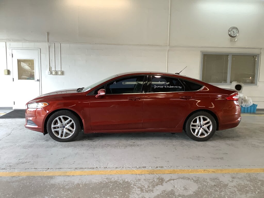 Used 2014 Ford Fusion SE Sedan