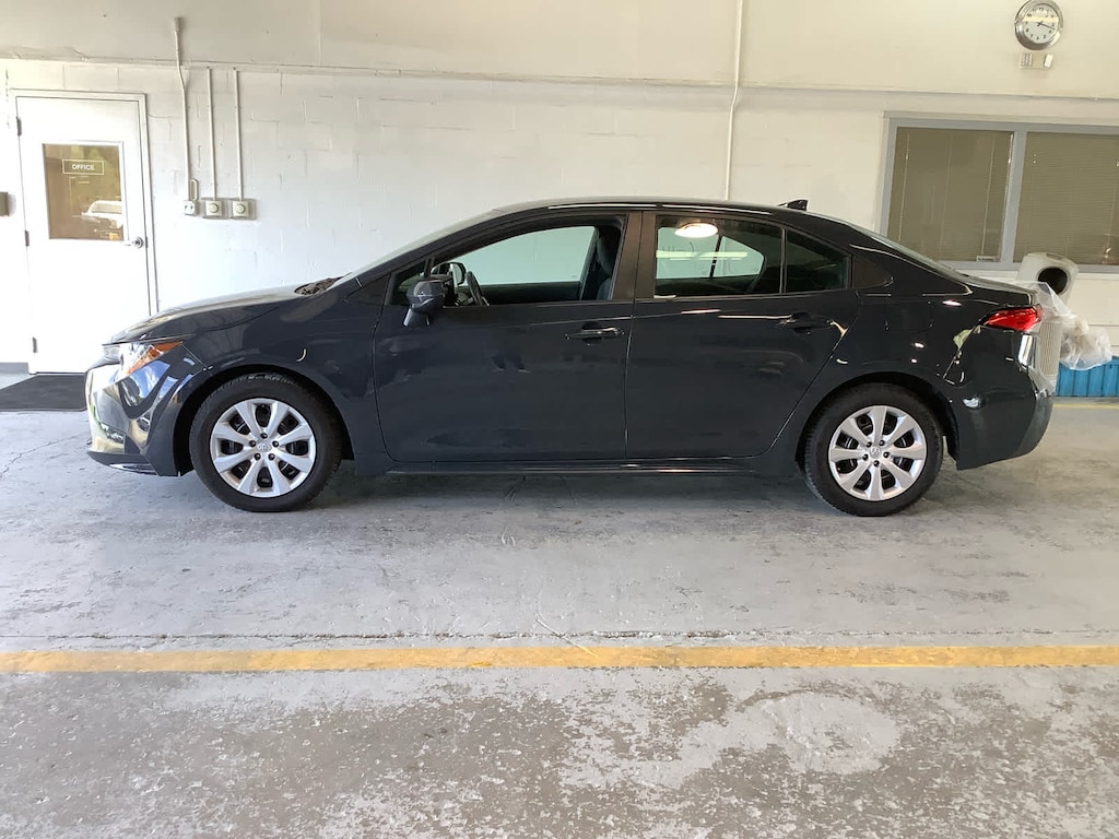 Used 2024 Toyota Corolla LE Sedan