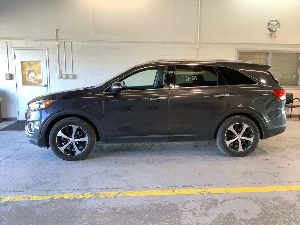 Used 2016 Kia Sorento 3.3L EX FWD SUV